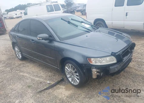 2010 Volvo S40 2.4I из США, поврежденный, VIN YV1382MS4A2507612